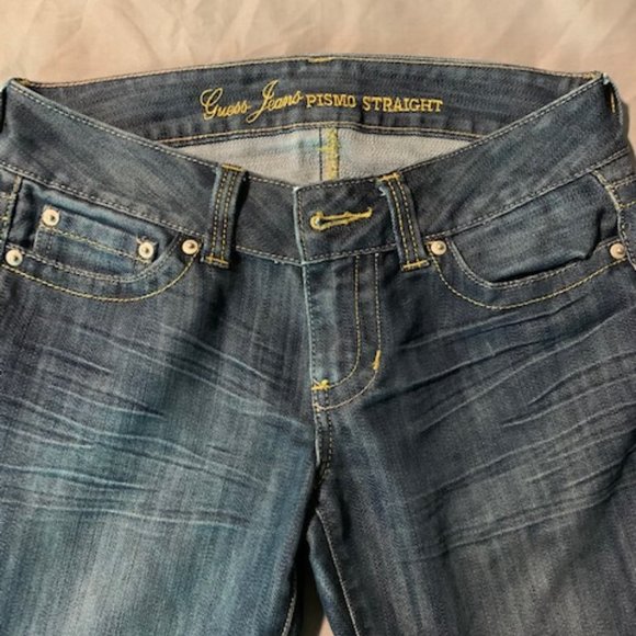 Guess Jeans. - Picture 3 of 3